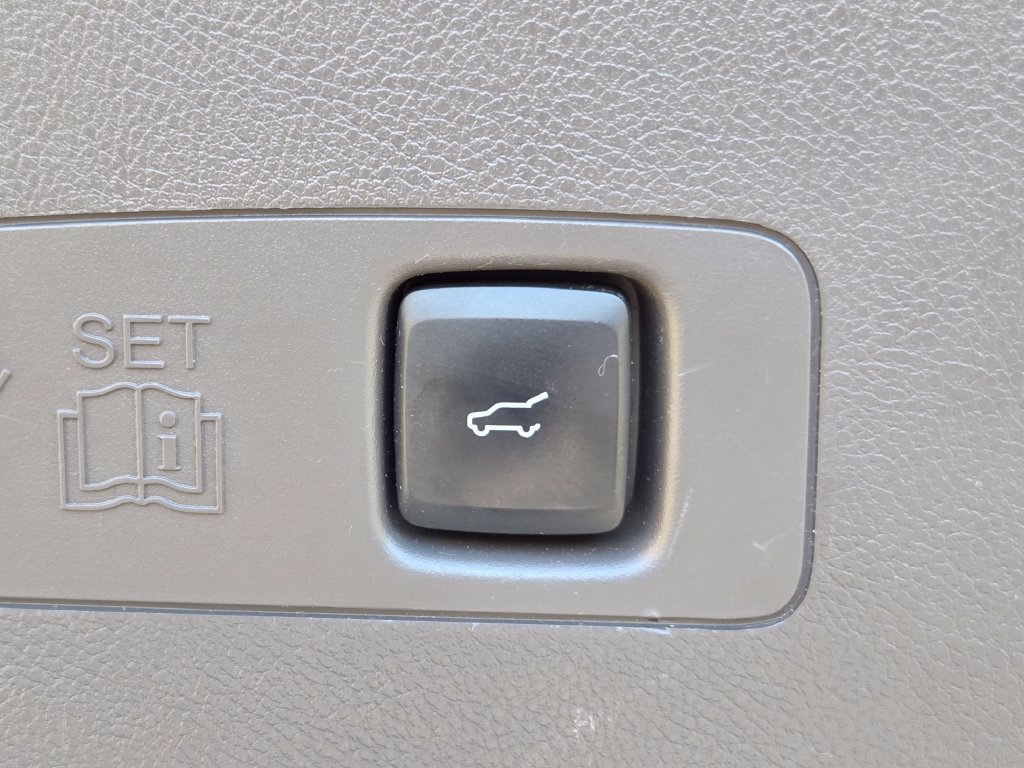 Used 2022 Lincoln Corsair AWD w/ Premium Package image 30