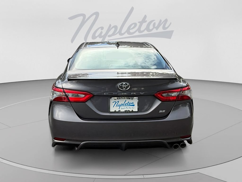Used 2019 Toyota Camry SE FWD image 4