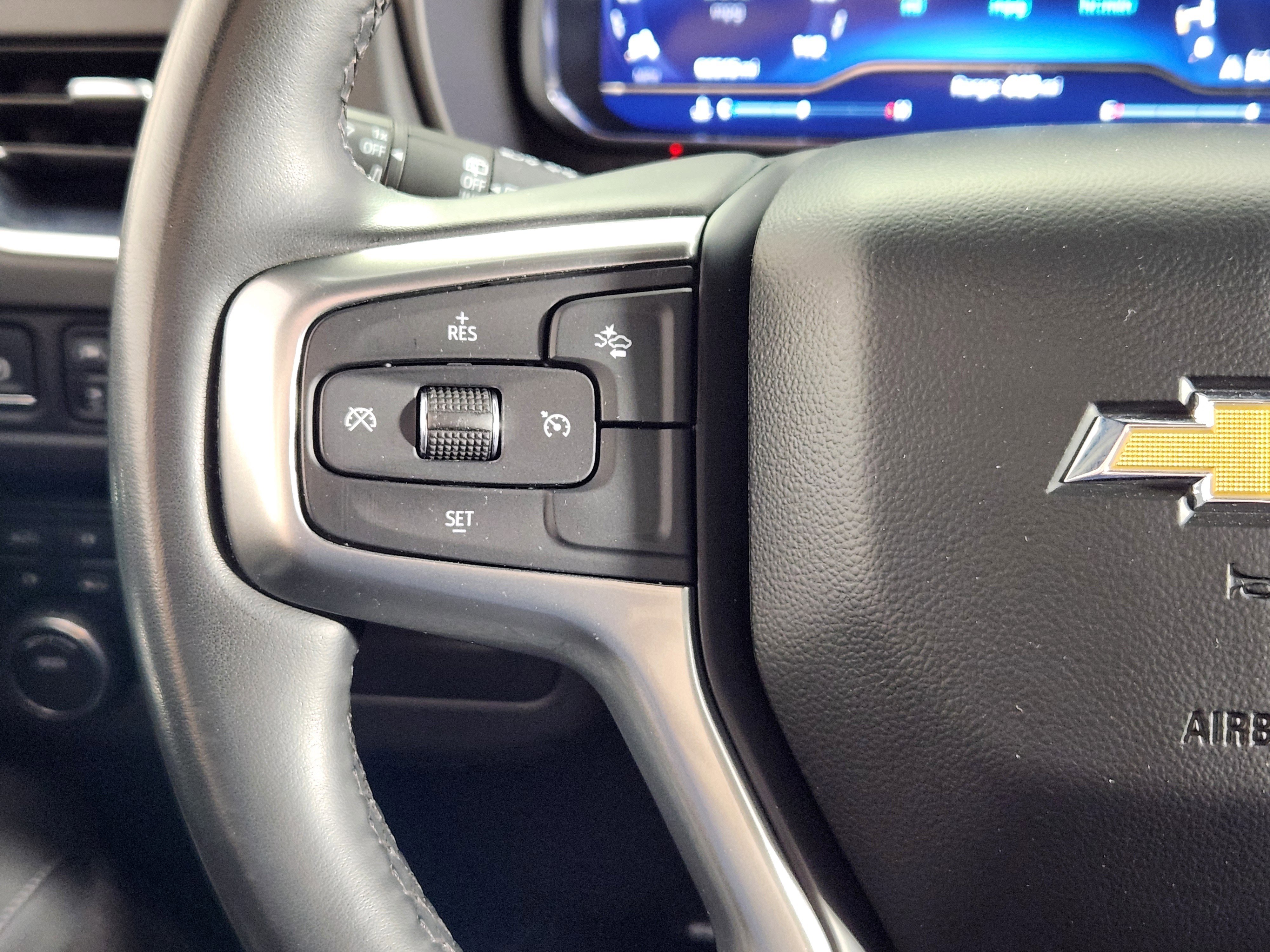 Used 2024 Chevrolet Suburban LT AWD/4WD image 19