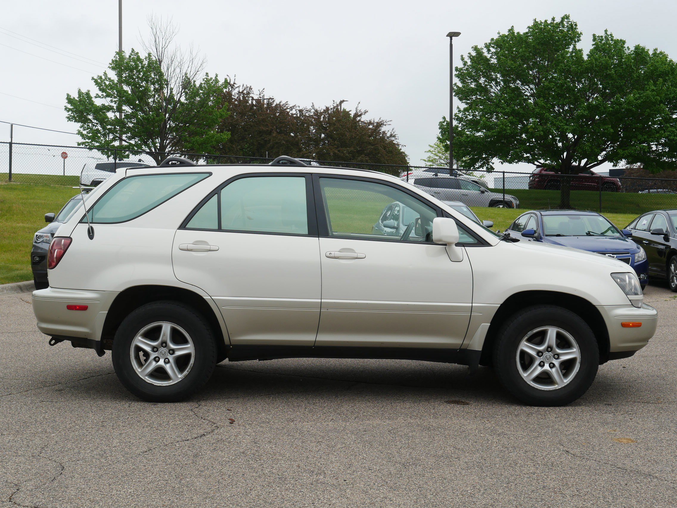 Used 2000 Lexus RX 300 4WD image 5
