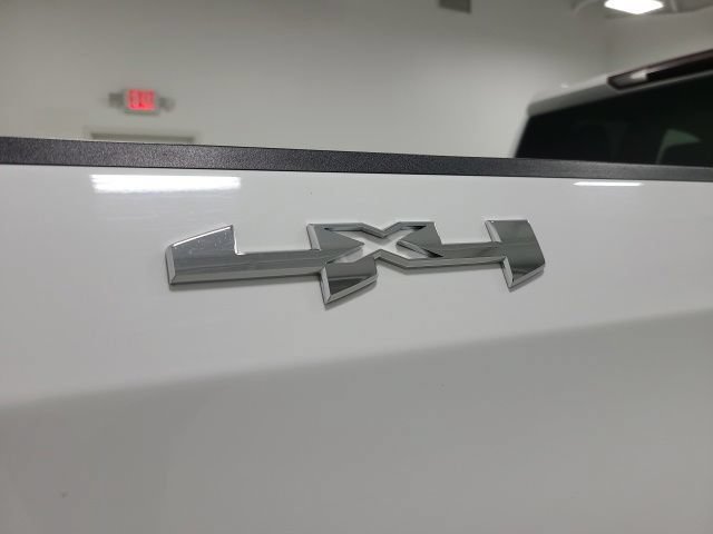 Used 2019 GMC Sierra 1500 SLE w/ SLE Value Package AWD/4WD image 9