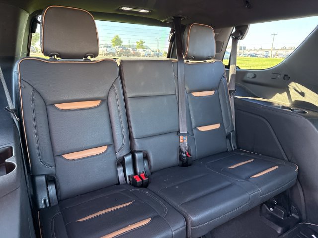 Used 2022 GMC Yukon AT4 AWD/4WD image 18