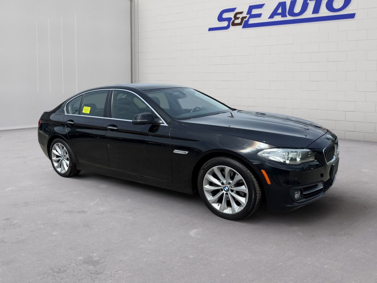 Used 2016 BMW 528i xDrive Sedan AWD/4WD image 6