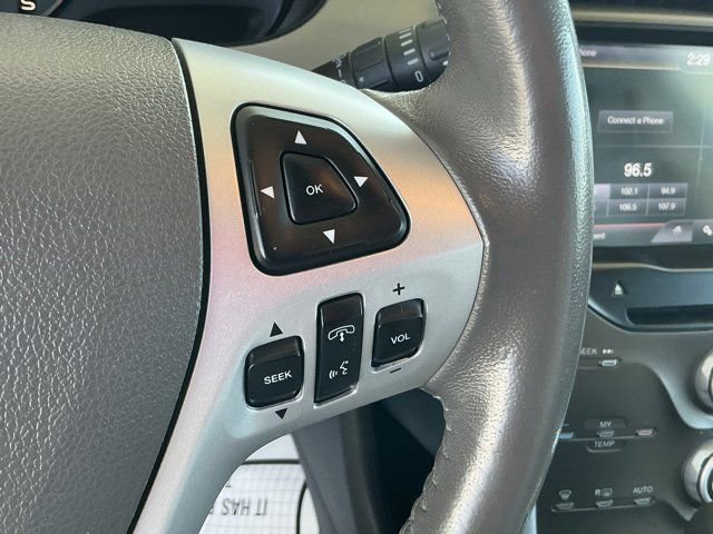 Used 2013 Ford Edge SEL image 28