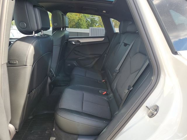 New 2026 Porsche Macan image 9