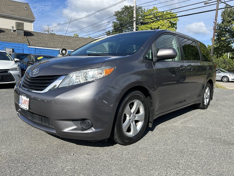 Used 2014 Toyota Sienna LE