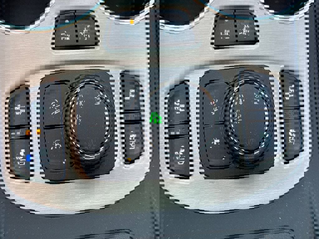 Used 2024 GMC Terrain Denali w/ Denali Premium Package image 22