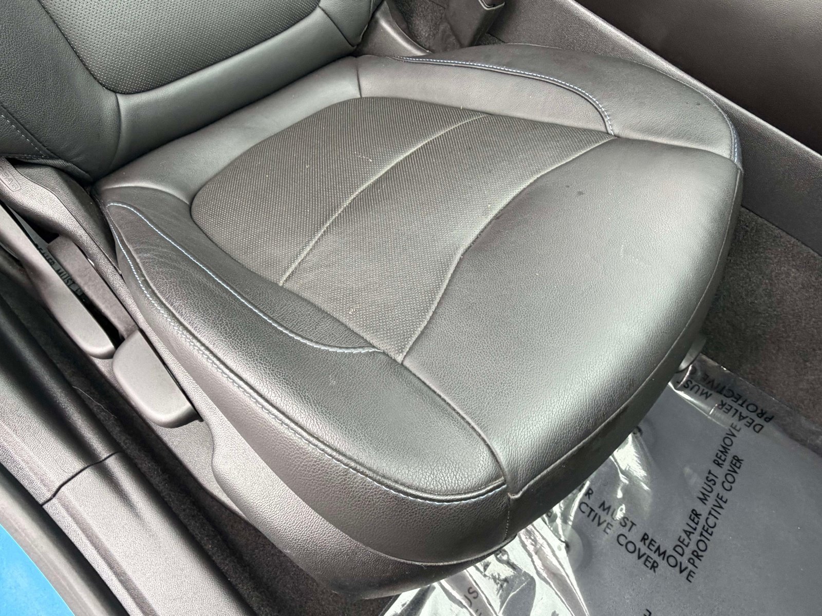 Used 2016 Chevrolet Volt Premier w/ Driver Confidence Package FWD image 29