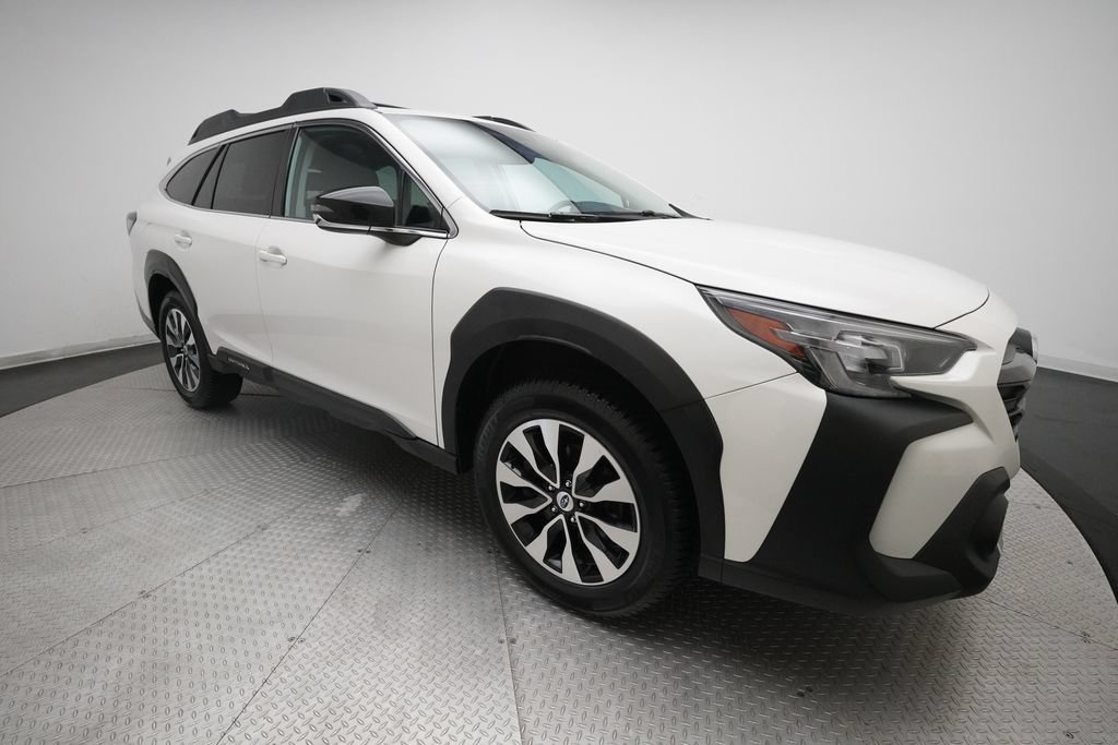 Used 2023 Subaru Outback Limited AWD/4WD image 38