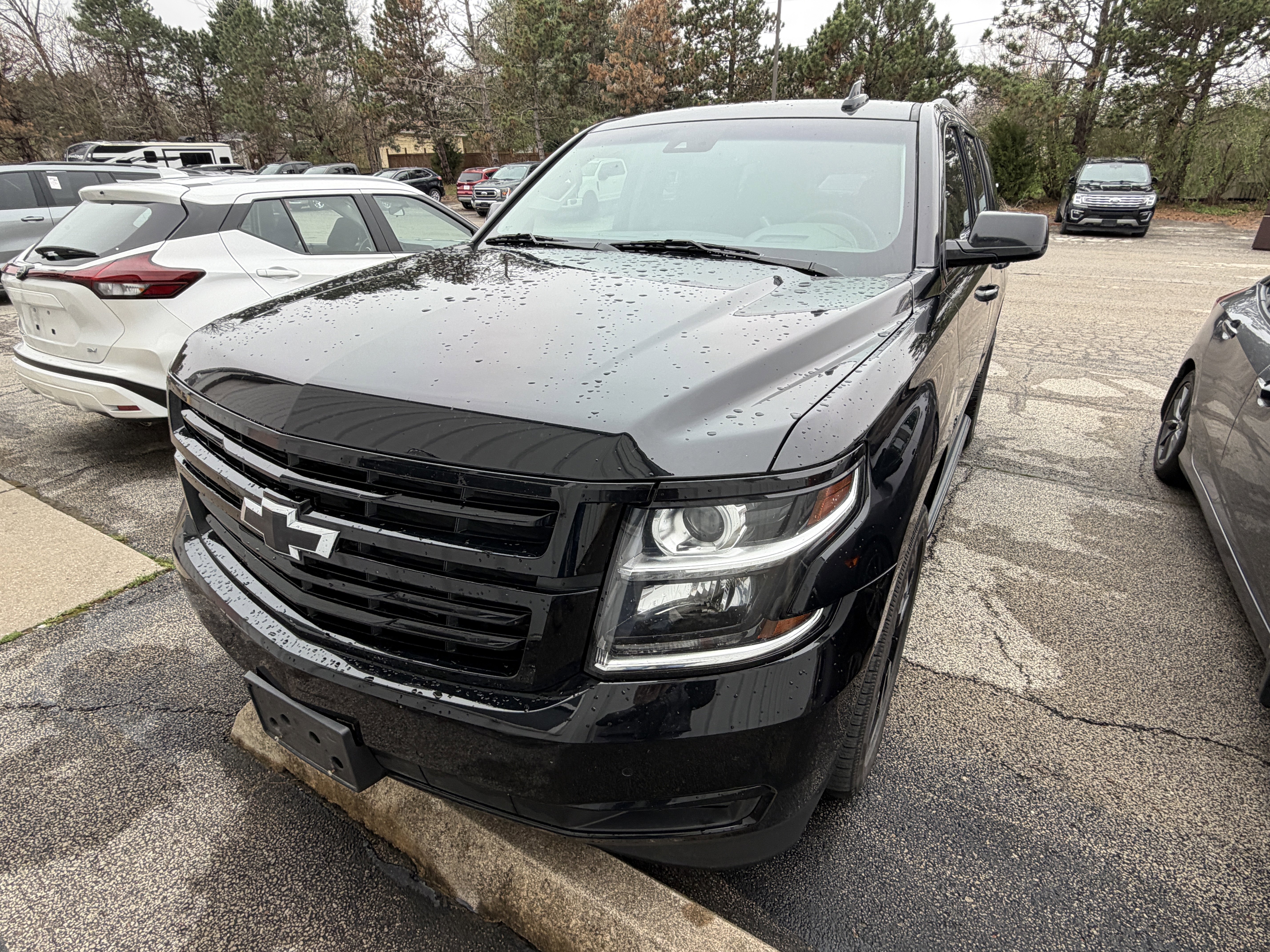 Used 2018 Chevrolet Tahoe Premier w/ RST Edition image 3