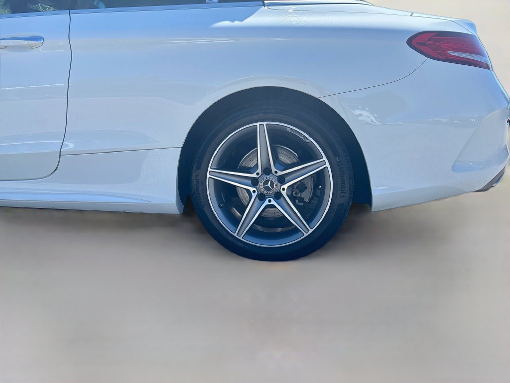 Used 2018 Mercedes-Benz C 300 4MATIC Cabriolet image 13