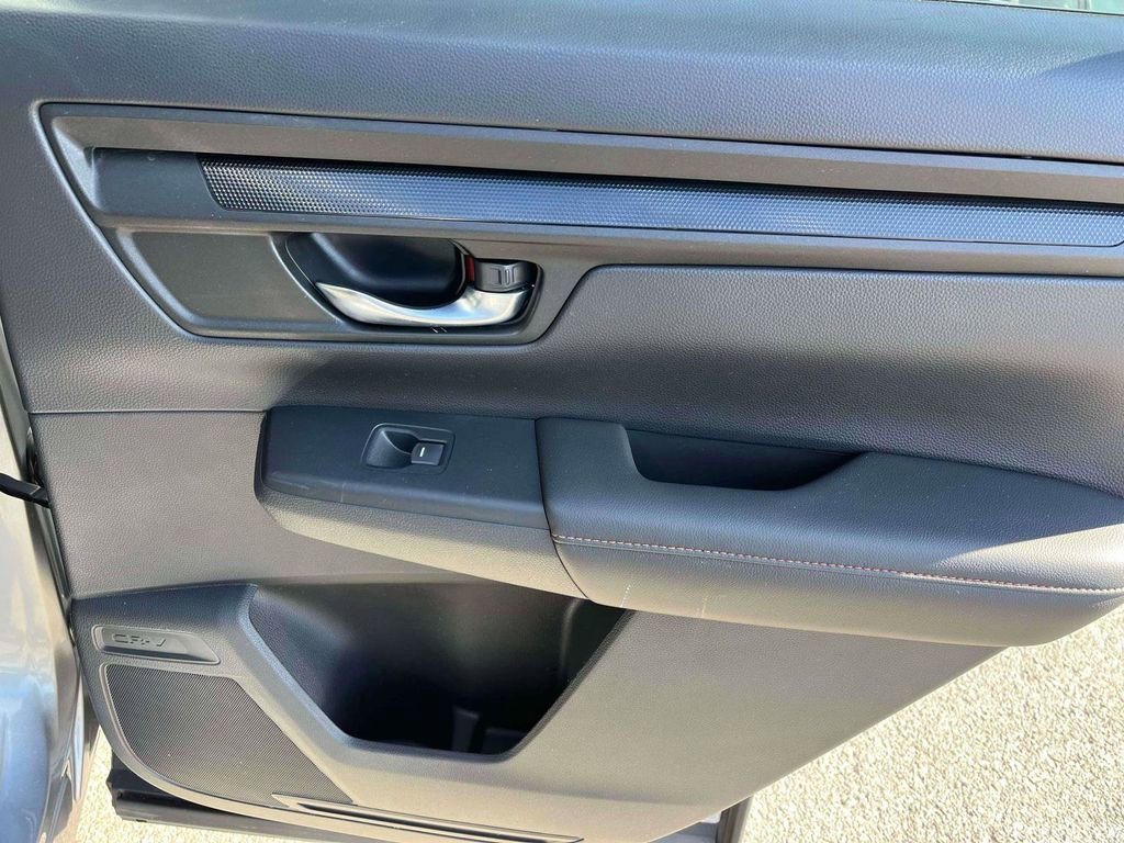 Used 2024 Honda CR-V Sport image 8