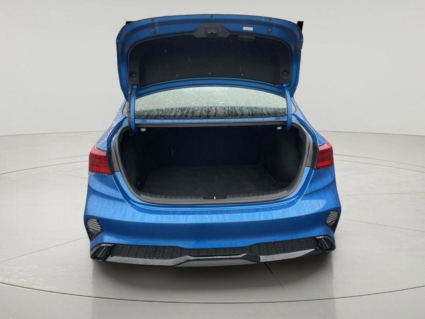 Used 2022 Kia Forte GT-Line w/ GT-Line Technology Package FWD image 9