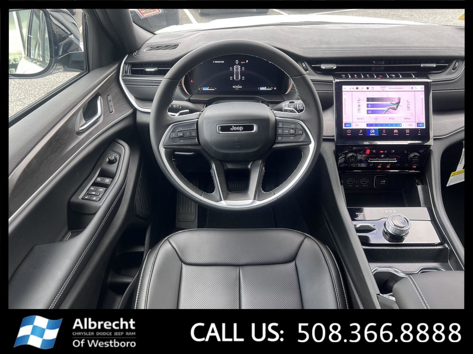 New 2025 Jeep Grand Cherokee Limited w/ Luxury Tech Group II image 20