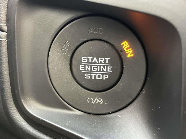 Used 2024 Jeep Gladiator Sport w/ Premium Package image 29