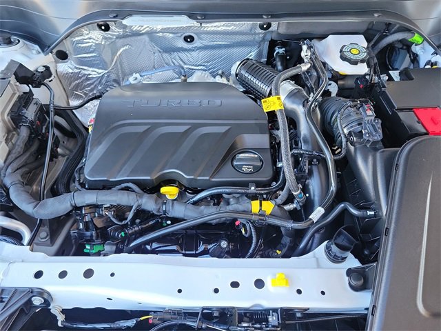 Certified 2025 Chevrolet Trax RS image 30