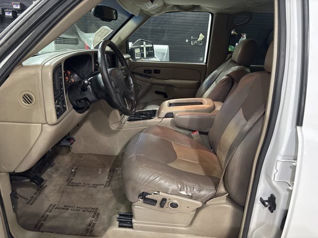 Used 2004 GMC Sierra 2500 SLT w/ Heavy-Duty Power Package AWD/4WD image 11