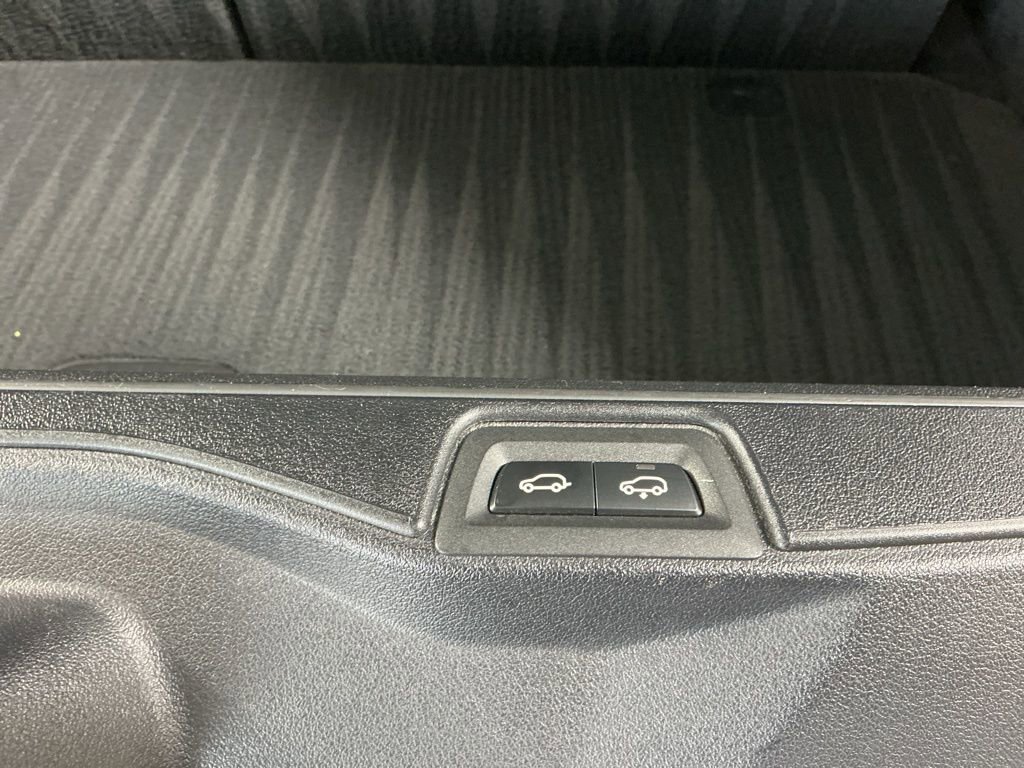 Certified 2023 BMW X7 xDrive40i w/ Executive Package image 36