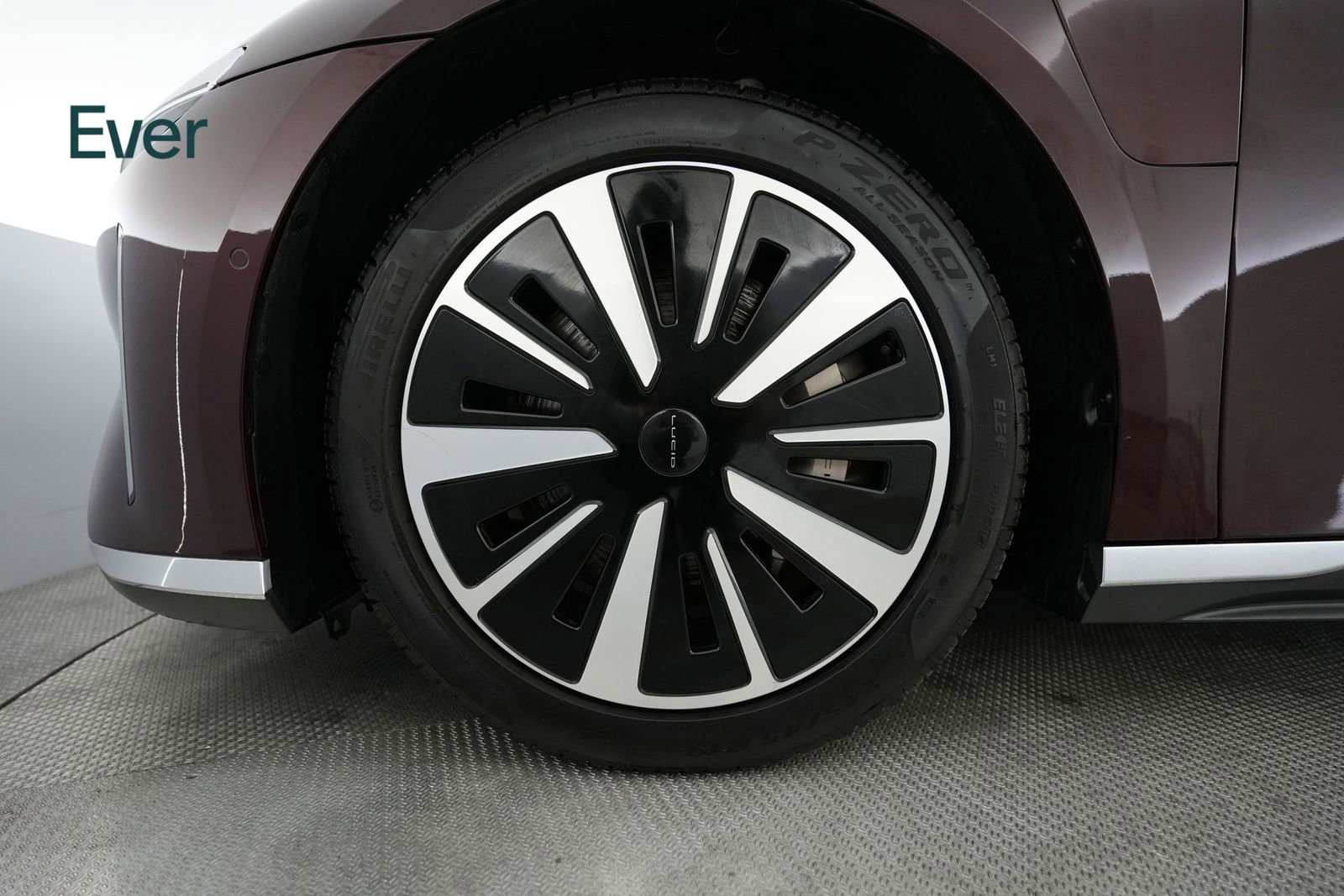 Used 2024 Lucid Air Grand Touring image 22