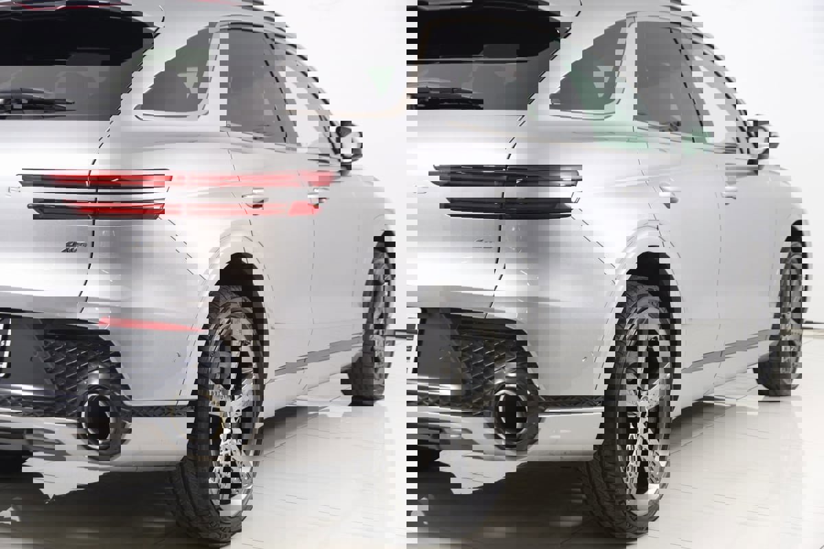 Used 2023 Genesis GV70 2.5T w/ Sport Prestige Package image 56