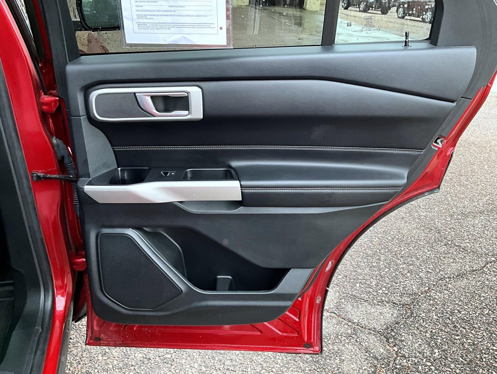 Used 2022 Ford Explorer XLT w/ Equipment Group 202A image 19