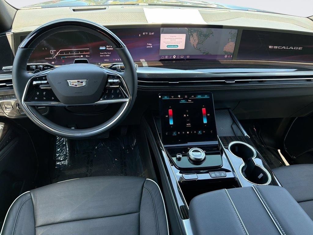 Certified 2026 Cadillac Escalade ESV Luxury AWD/4WD image 7