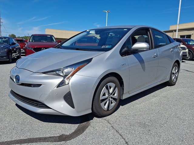Used 2018 Toyota Prius Four FWD image 1