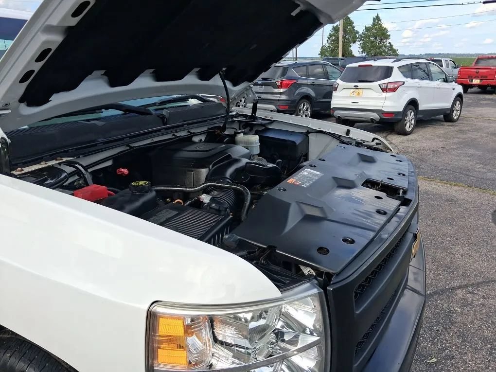 Used 2013 Chevrolet Silverado 1500 W/T AWD/4WD image 9