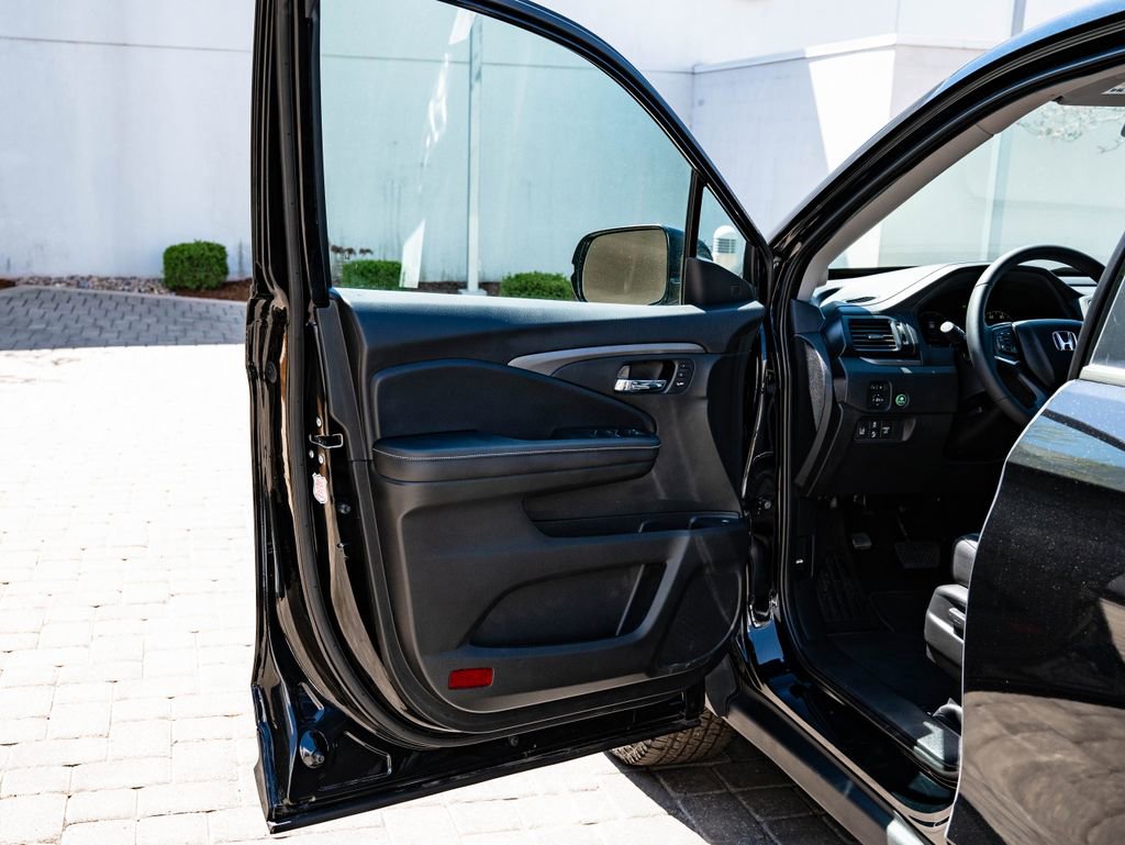 Used 2025 Honda Ridgeline RTL image 26
