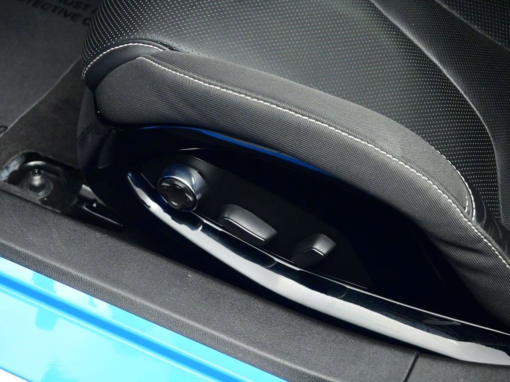 Used 2023 Chevrolet Corvette Stingray w/ Z51 Performance Package image 56