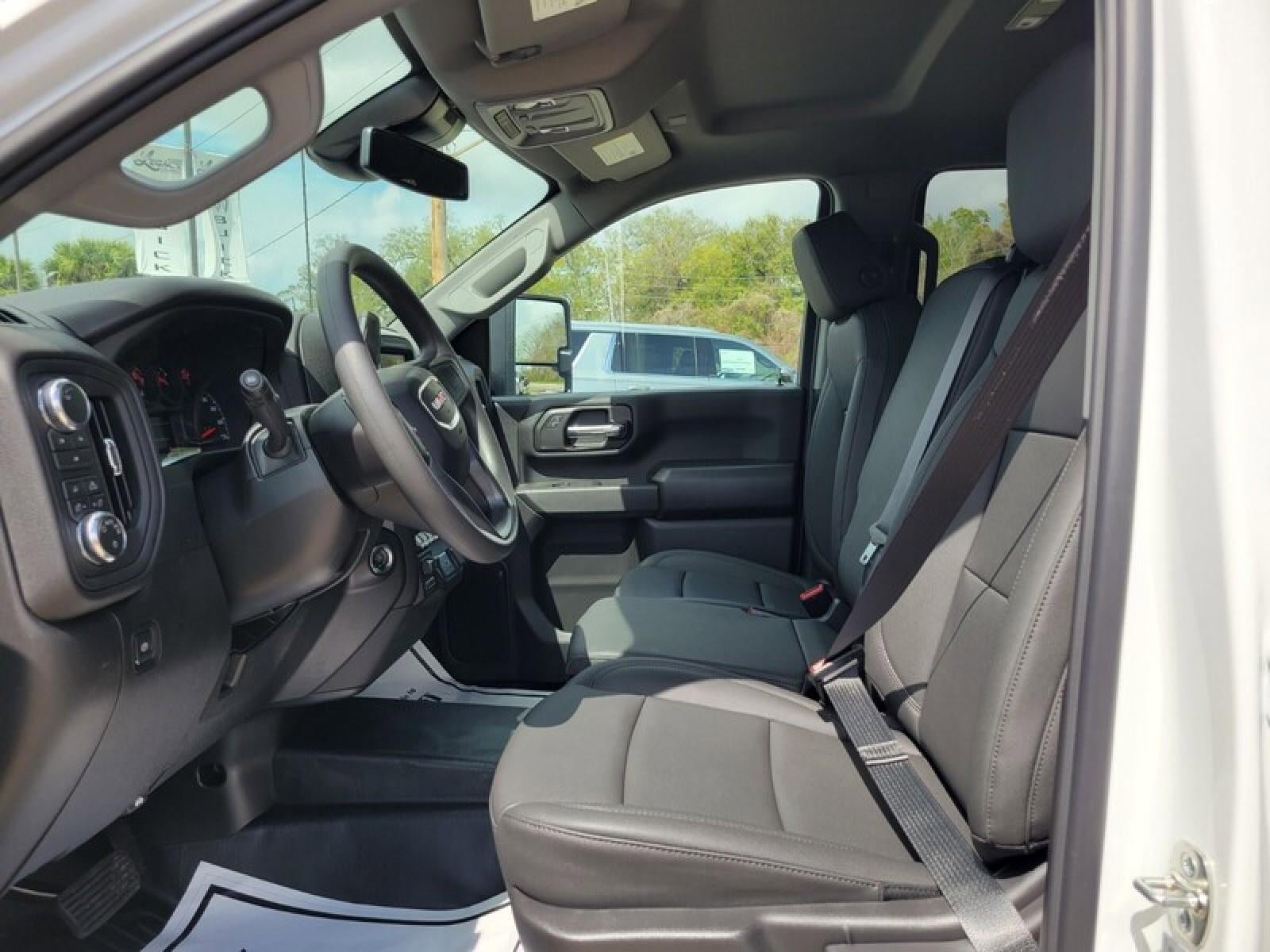New 2026 GMC Sierra 2500 Pro w/ 1SA Pro Safety Plus Package AWD/4WD image 19