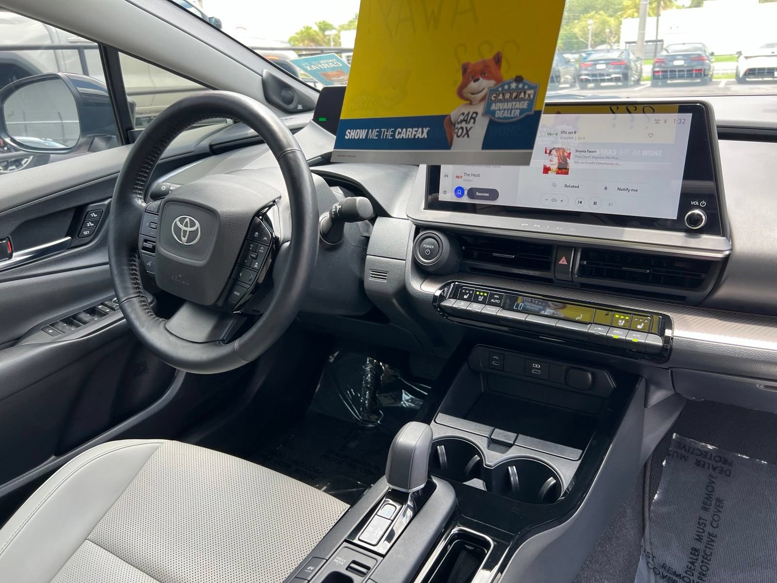 Used 2025 Toyota Prius Limited FWD image 60