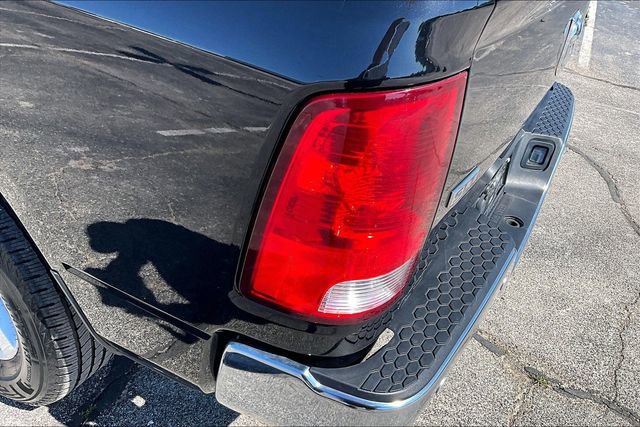 Used 2022 RAM 1500 Classic SLT w/ Electronics Convenience Group AWD/4WD image 24