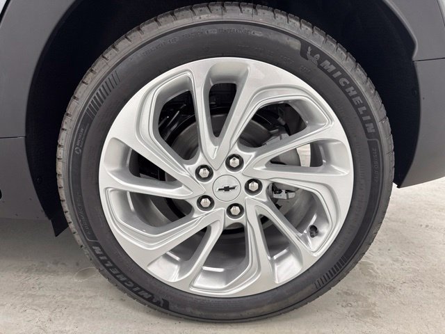 New 2027 Chevrolet Bolt LT FWD image 33
