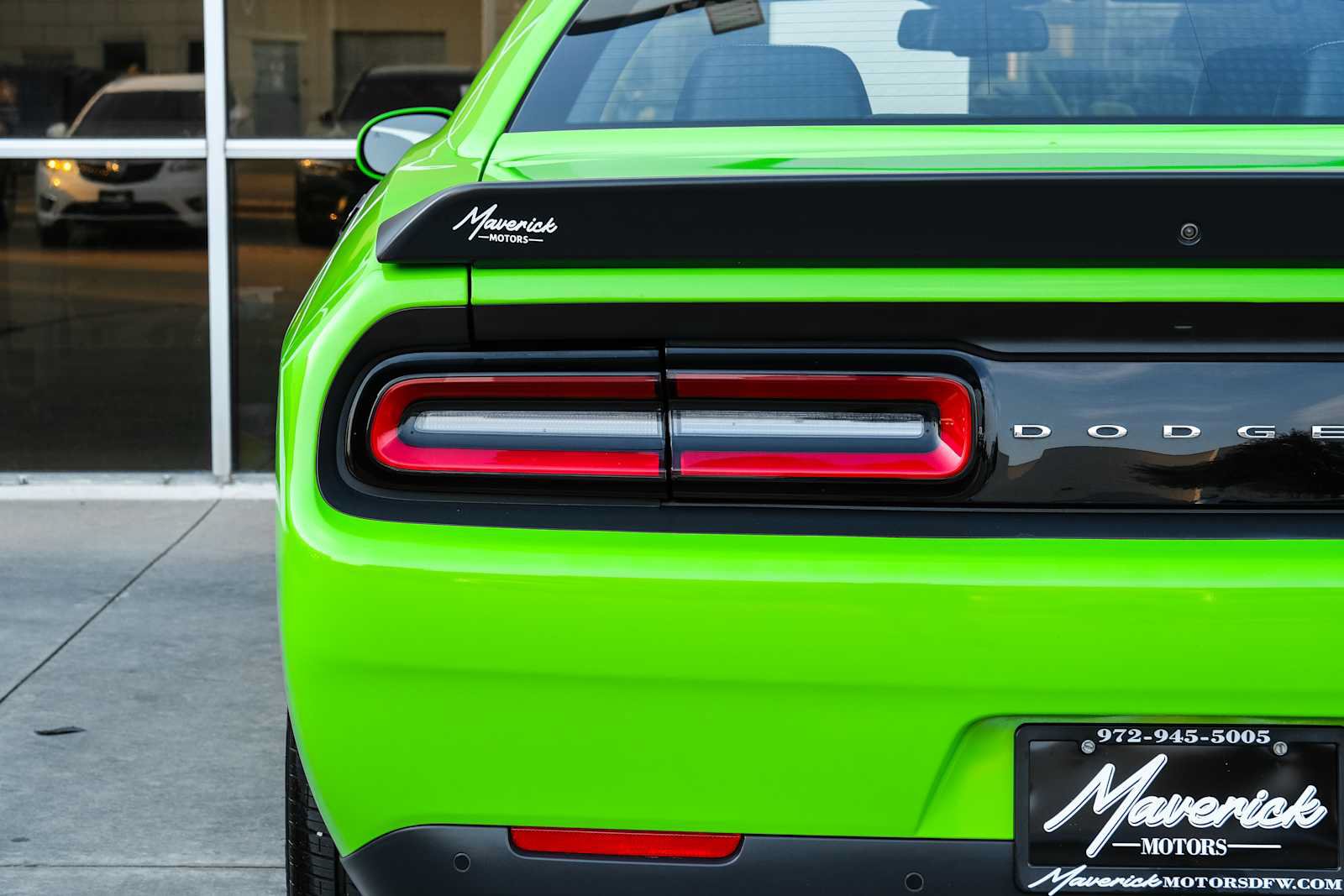Used 2015 Dodge Challenger SRT Hellcat RWD image 17