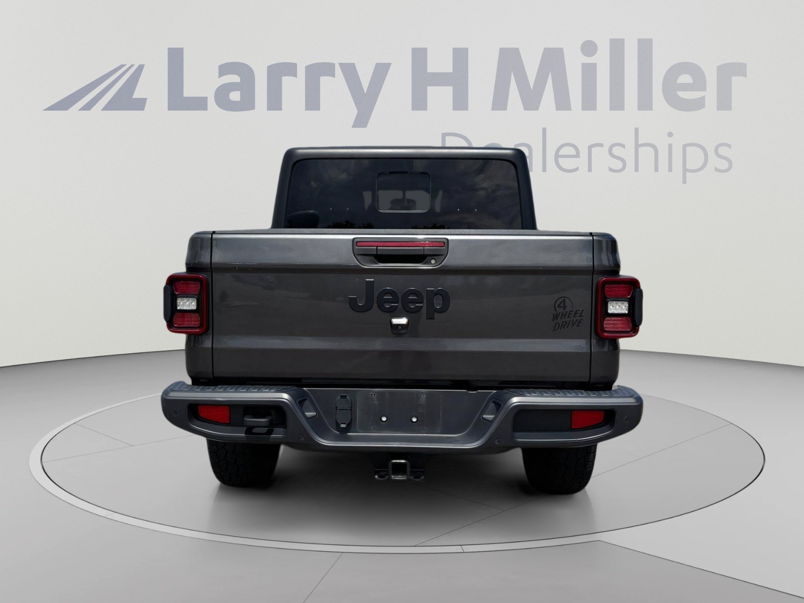 Used 2023 Jeep Gladiator Sport AWD/4WD image 5