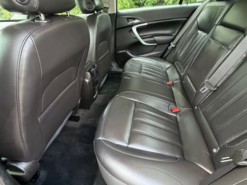 Used 2013 Buick Regal Premium FWD image 21