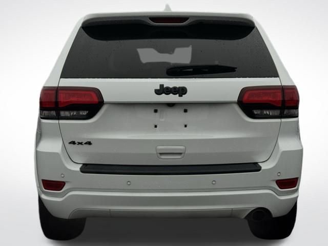 Used 2020 Jeep Grand Cherokee Altitude image 6
