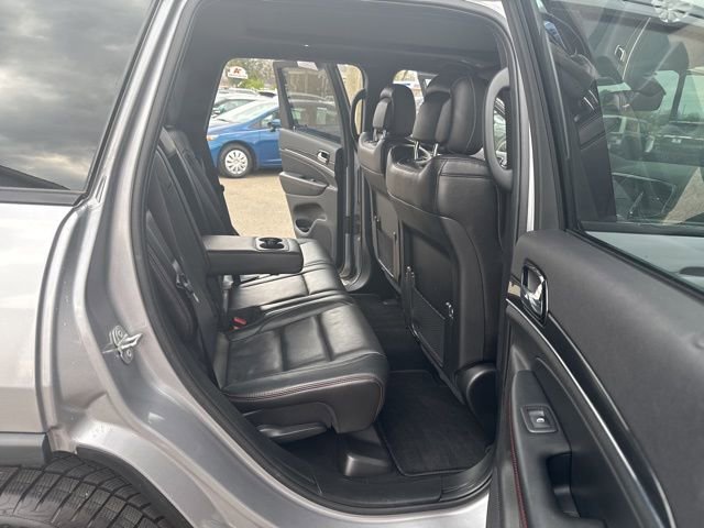 Used 2019 Jeep Grand Cherokee Trailhawk w/ Trailhawk Luxury Group AWD/4WD image 14