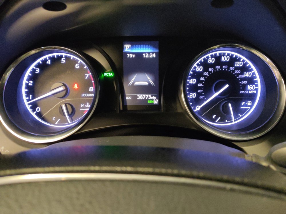 Used 2019 Toyota Camry SE image 23