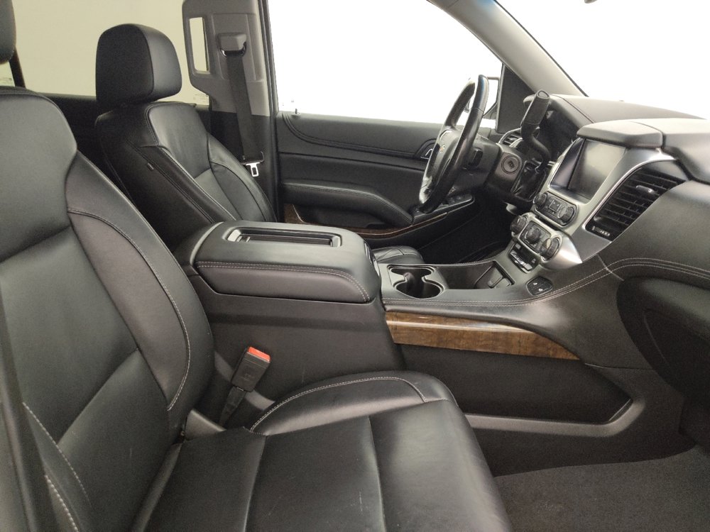 Used 2020 Chevrolet Suburban LT image 21