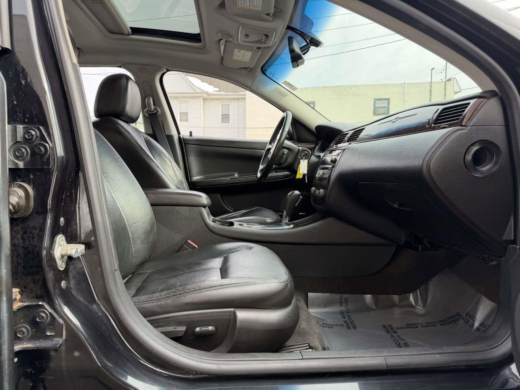 Used 2012 Chevrolet Impala LTZ image 10