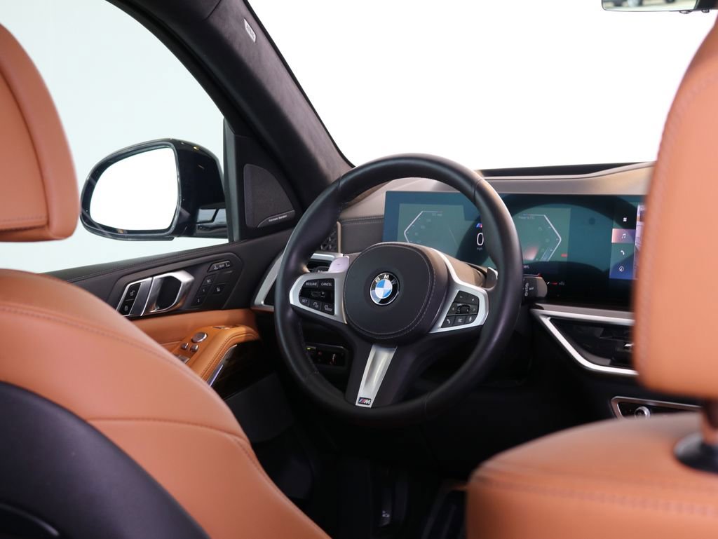 Used 2023 BMW X7 xDrive40i w/ M Sport Package AWD/4WD image 40