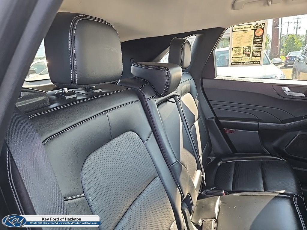 Used 2024 Ford Escape Platinum AWD/4WD image 49