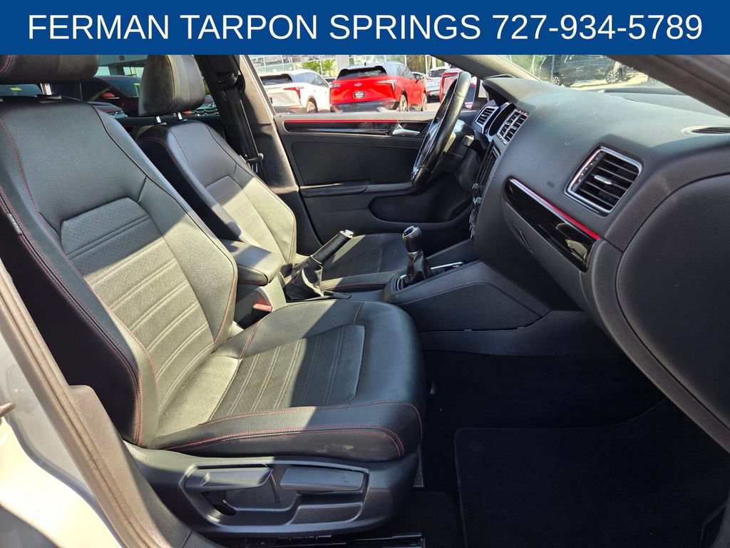 Used 2017 Volkswagen Jetta GLI FWD image 19