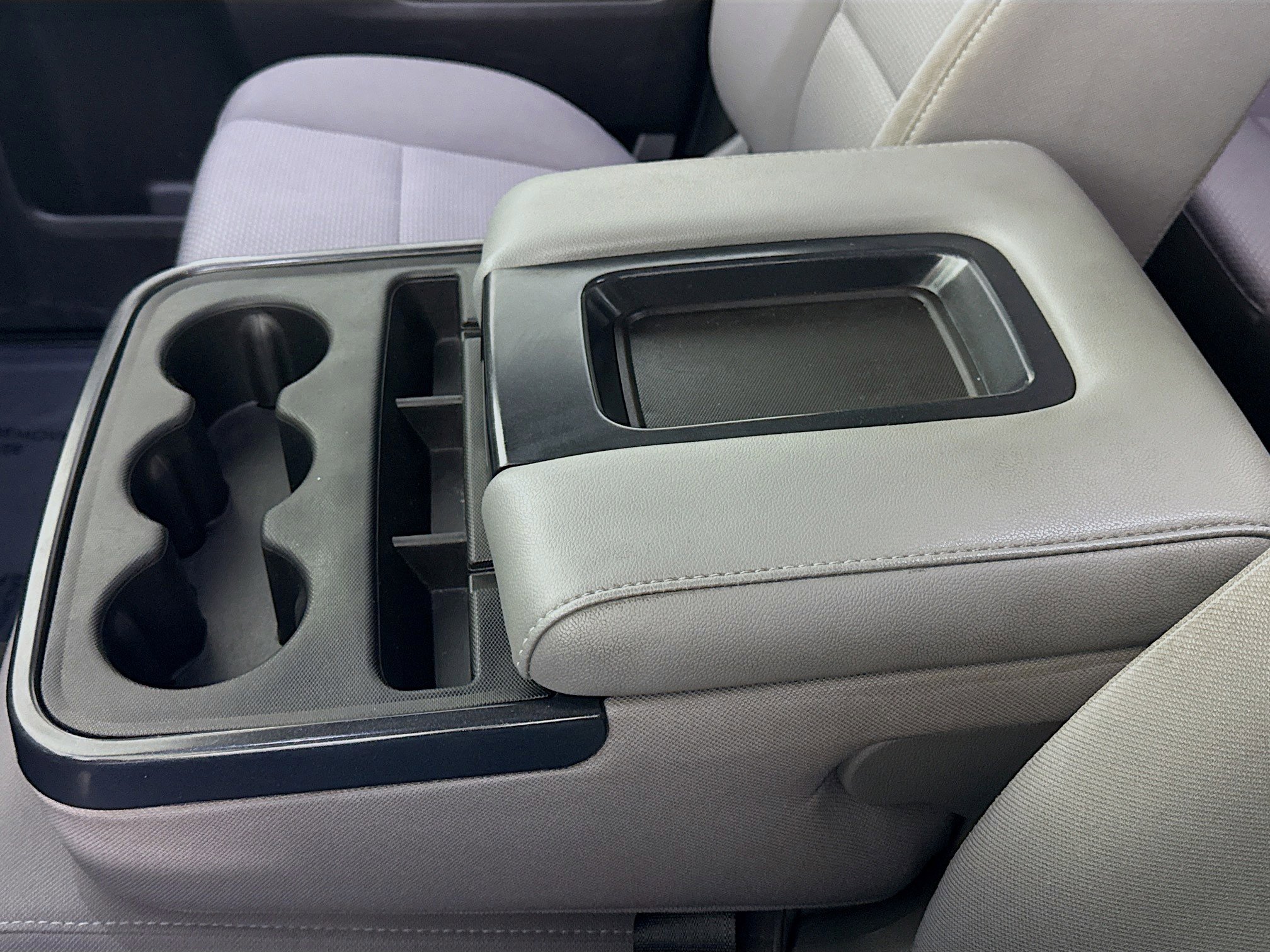 Used 2018 Chevrolet Silverado 1500 Custom w/ Custom Value Package image 17