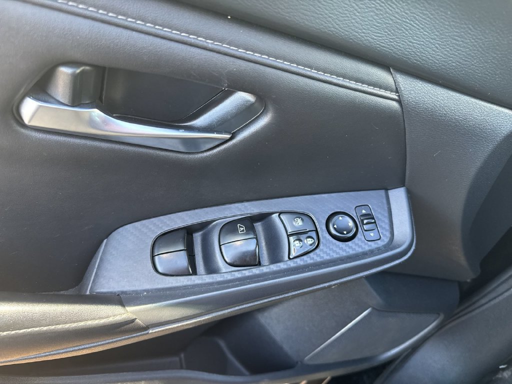 Used 2023 Nissan Sentra SV FWD image 14