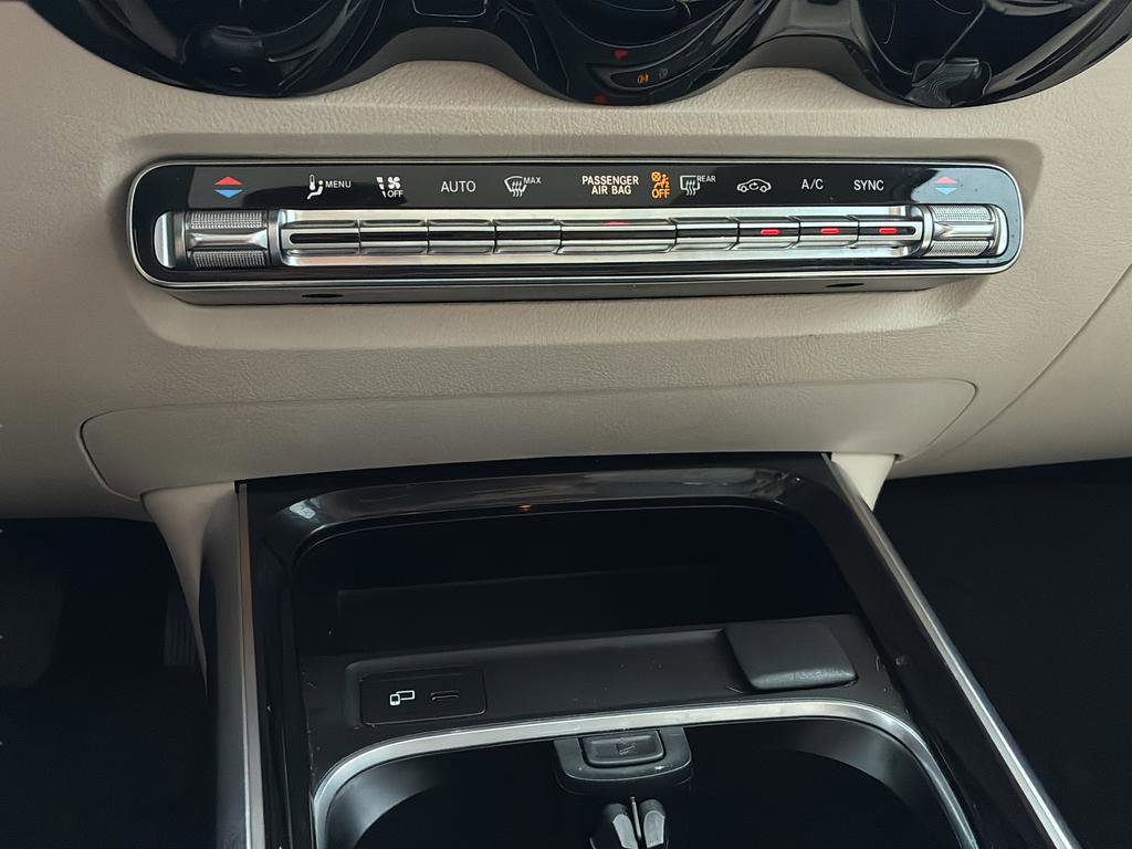Used 2023 Mercedes-Benz GLB 250 image 22