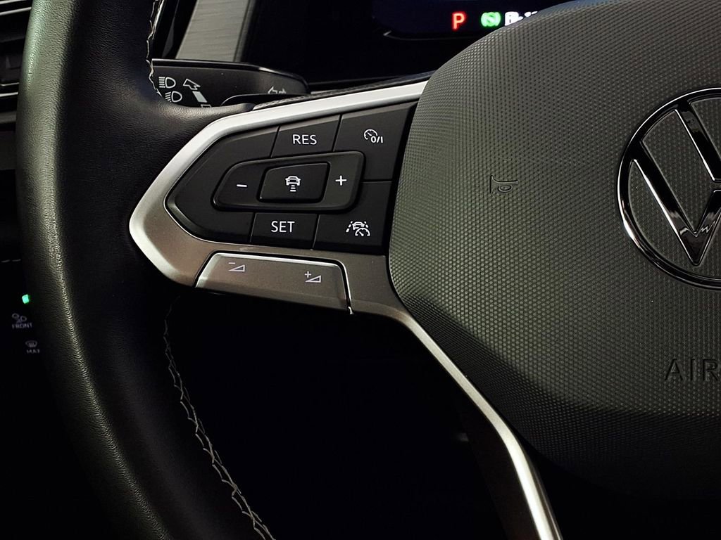 Used 2024 Volkswagen Atlas Cross Sport SE FWD image 18