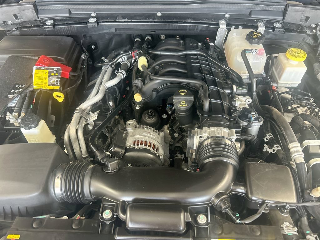 Used 2023 Jeep Gladiator Mojave AWD/4WD image 26